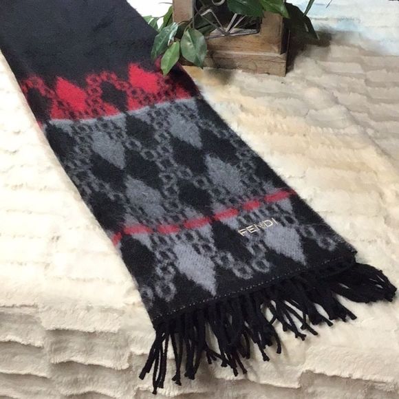 Fendi scarf - Picture 1 of 6